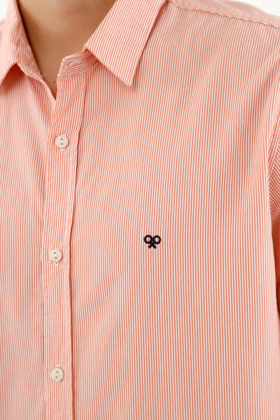 Camisa preteñida naranja para hombre