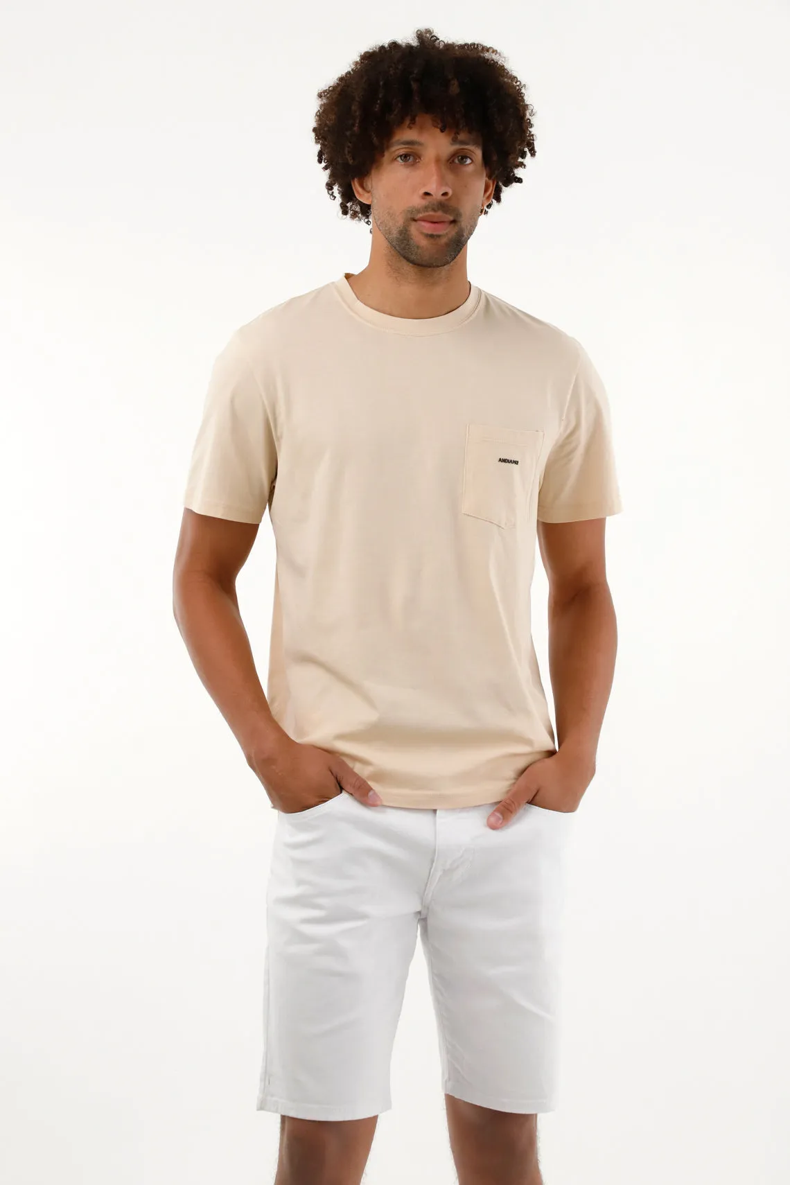 Camiseta crudo con bolsillo delantero para hombre