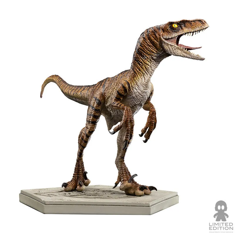 Iron Studios Estatuilla Velociraptor Escala 1:10 Jurassic World