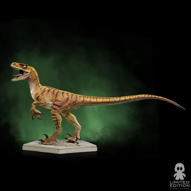 Iron Studios Estatuilla Velociraptor Escala 1:10 Jurassic World