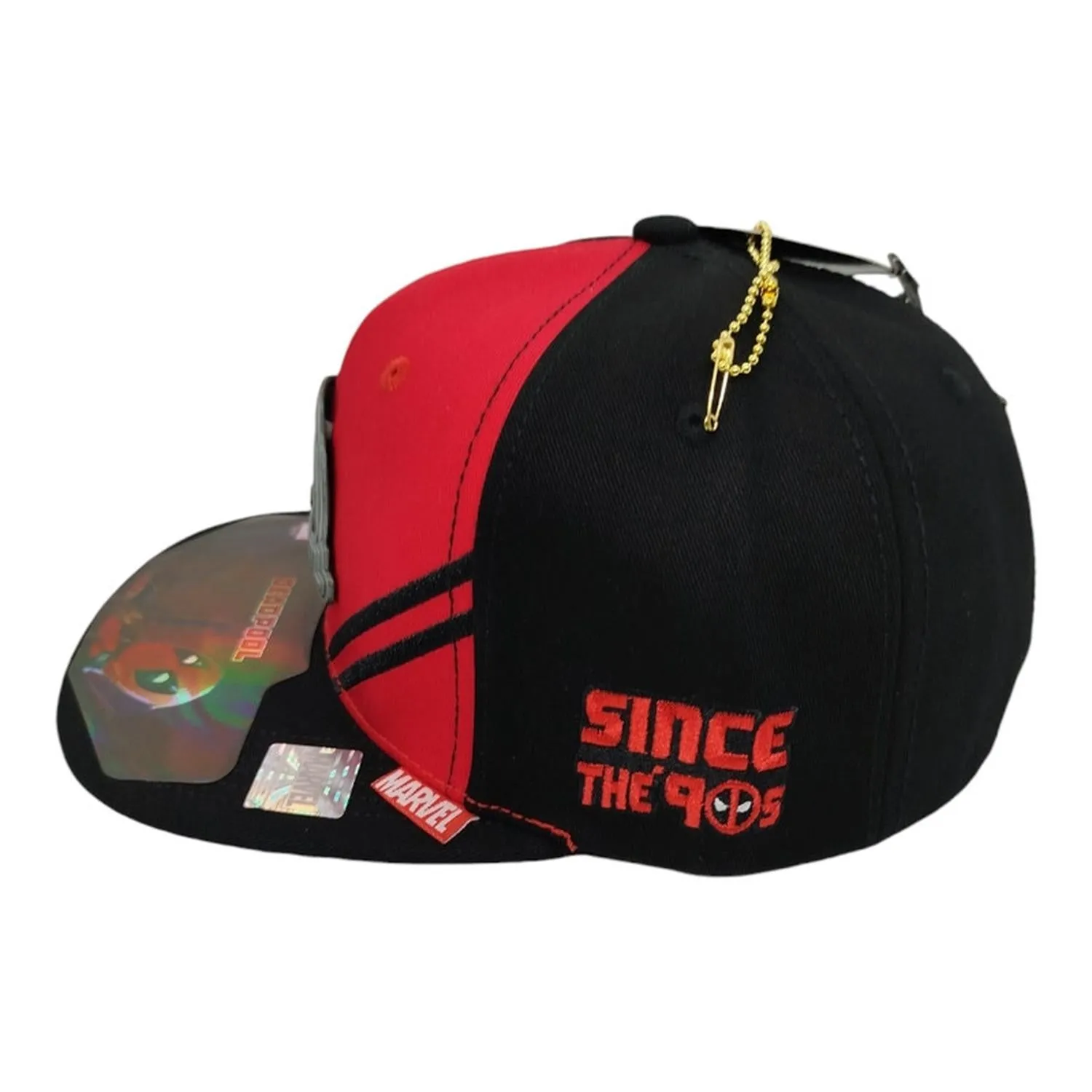 Kndit Caps Gorra Negra Con Rojo Placa Plateada Mate Letras Cara Logo Deadpool