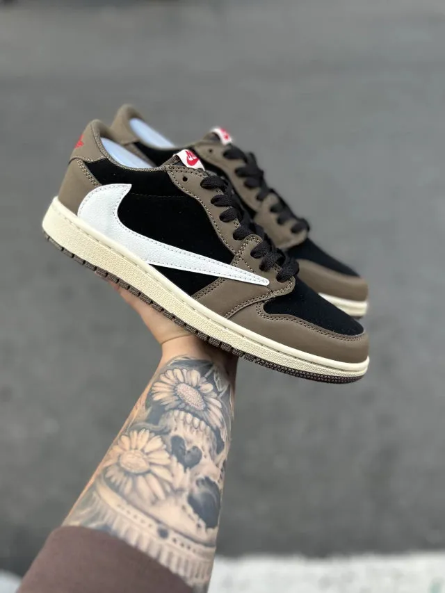 Tênis Air Jordan 1 Low Travis Scott