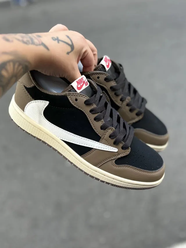 Tênis Air Jordan 1 Low Travis Scott