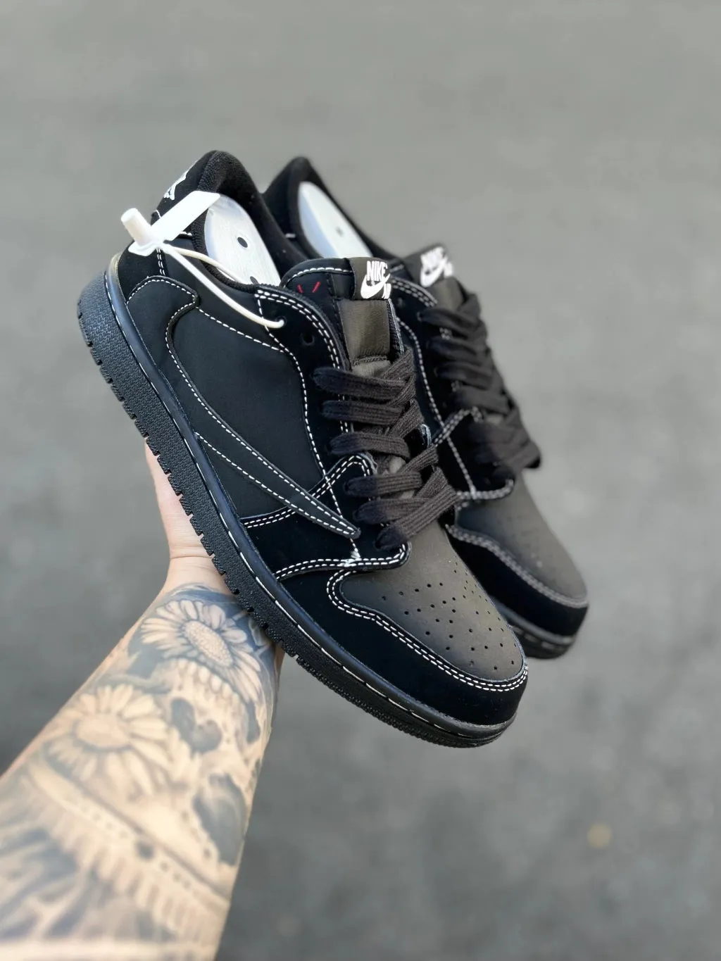 Tênis Air Jordan 1 Low Travis Scott