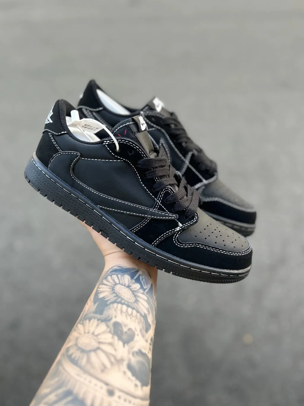 Tênis Air Jordan 1 Low Travis Scott