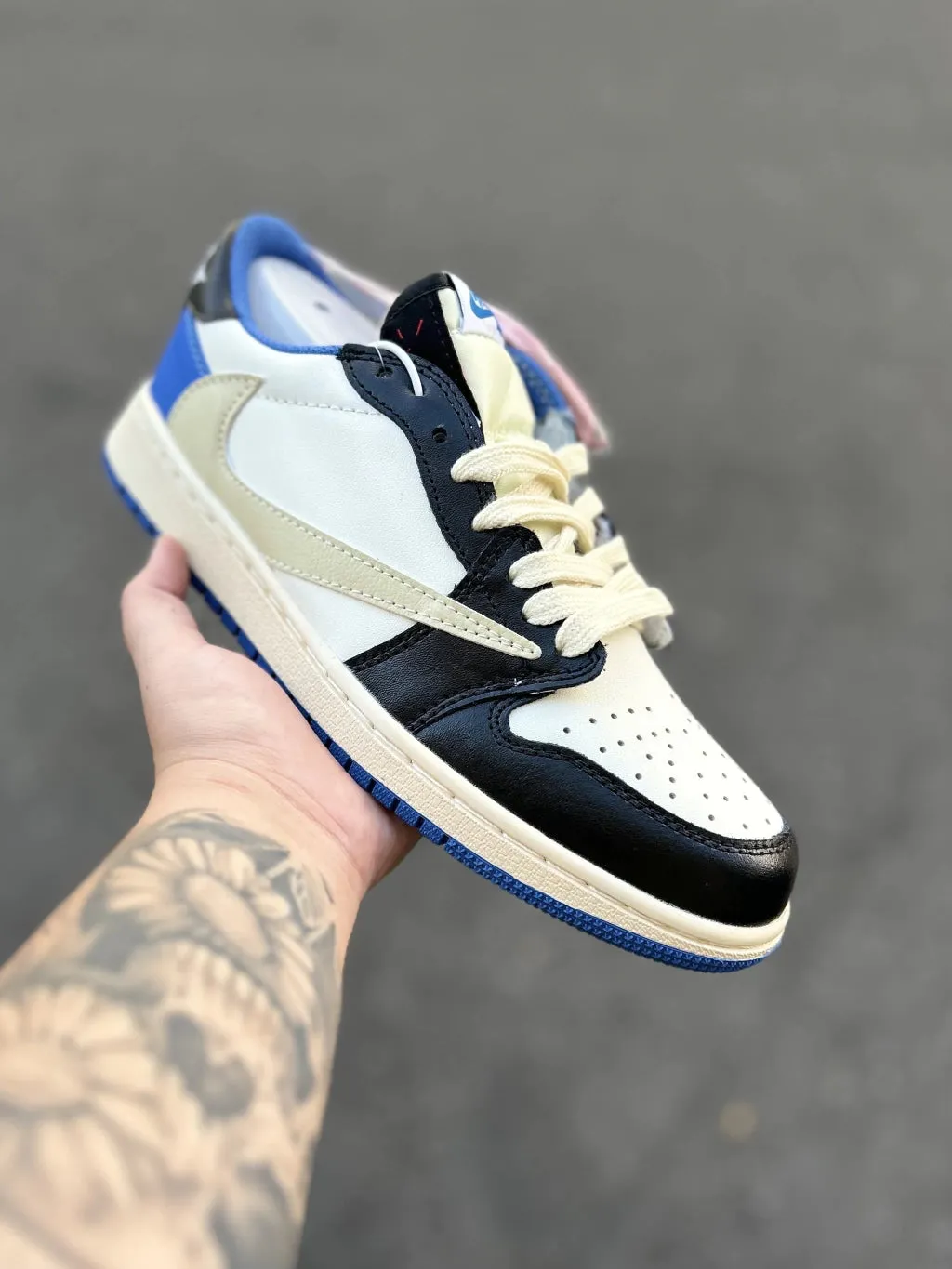 Tênis Air Jordan 1 Low Travis Scott