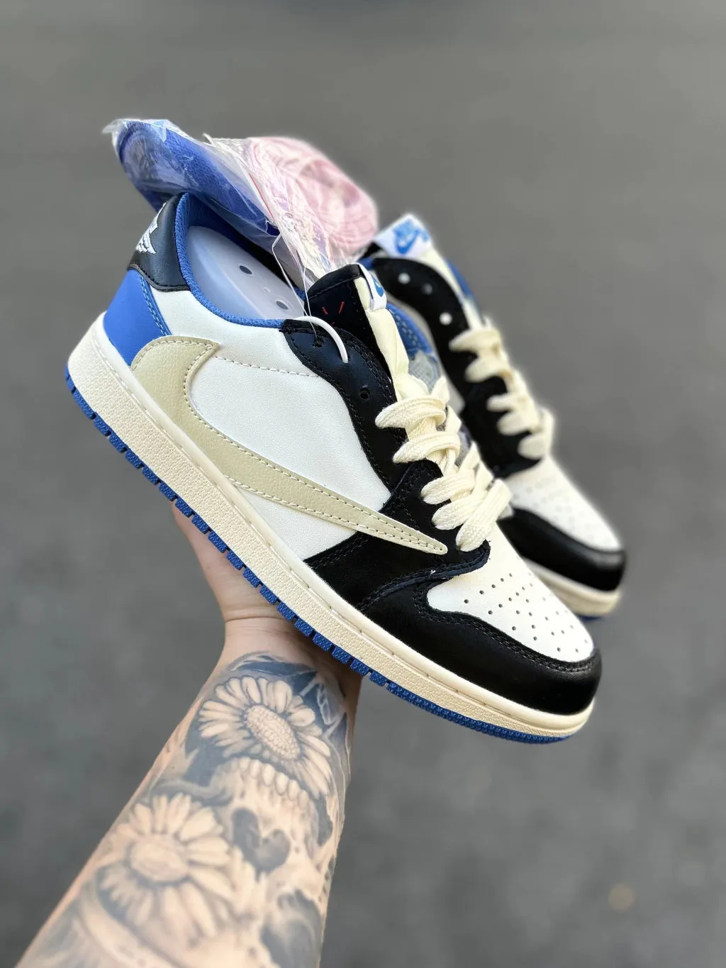 Tênis Air Jordan 1 Low Travis Scott