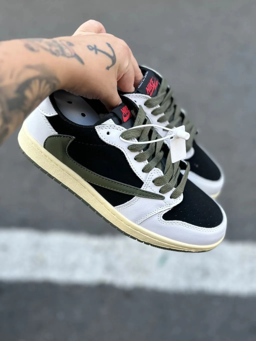 Tênis Air Jordan 1 Low Travis Scott