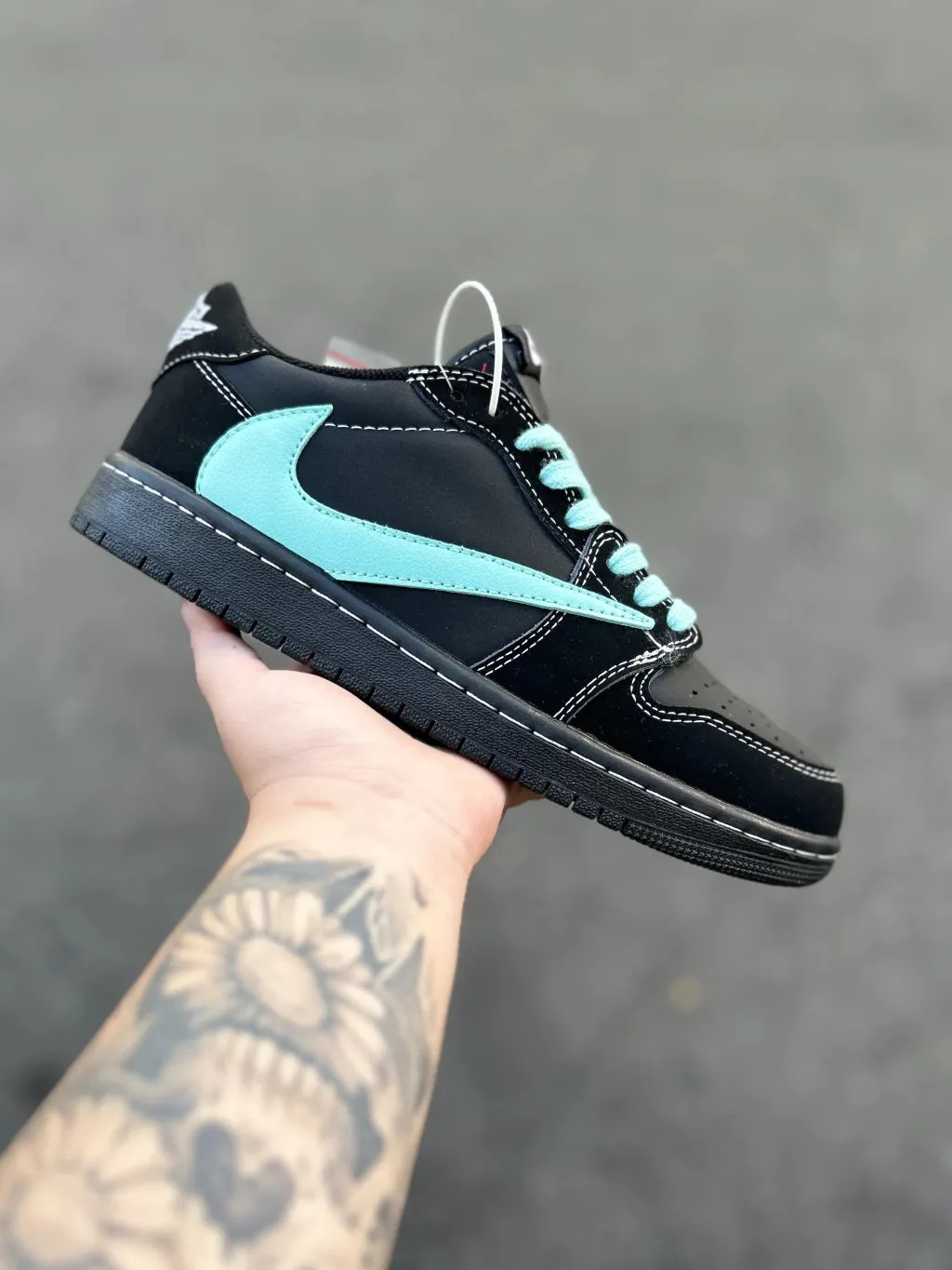 Tênis Air Jordan 1 Low Travis Scott