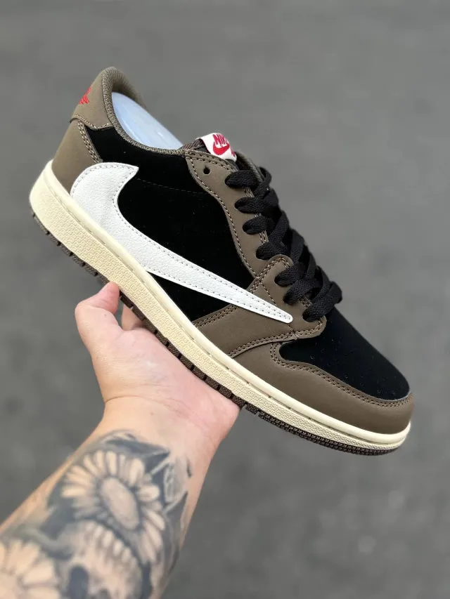 Tênis Air Jordan 1 Low Travis Scott