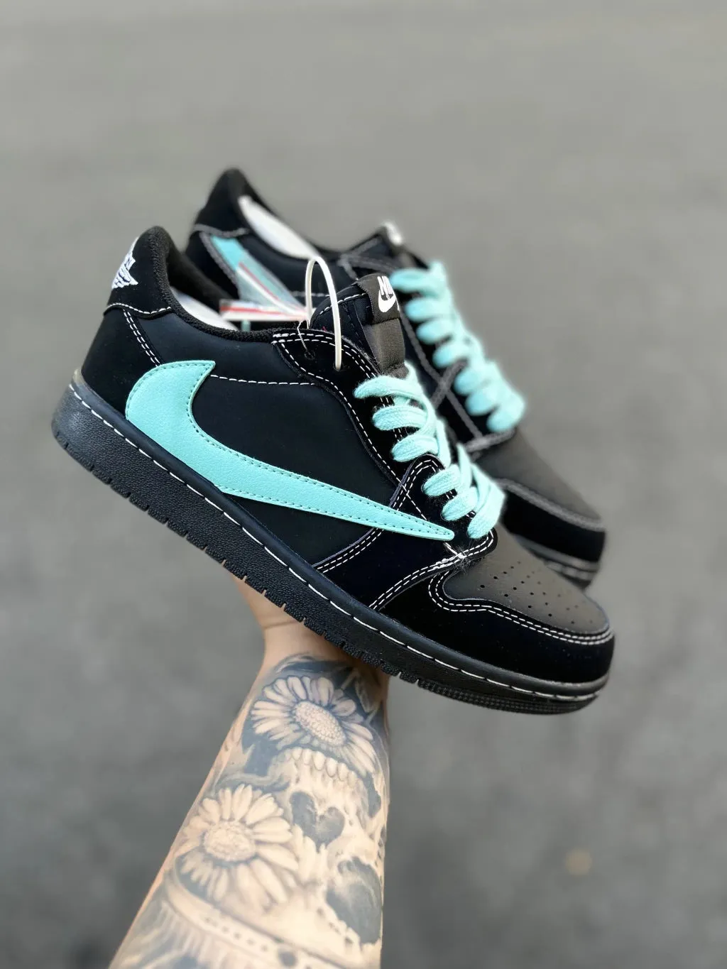 Tênis Air Jordan 1 Low Travis Scott