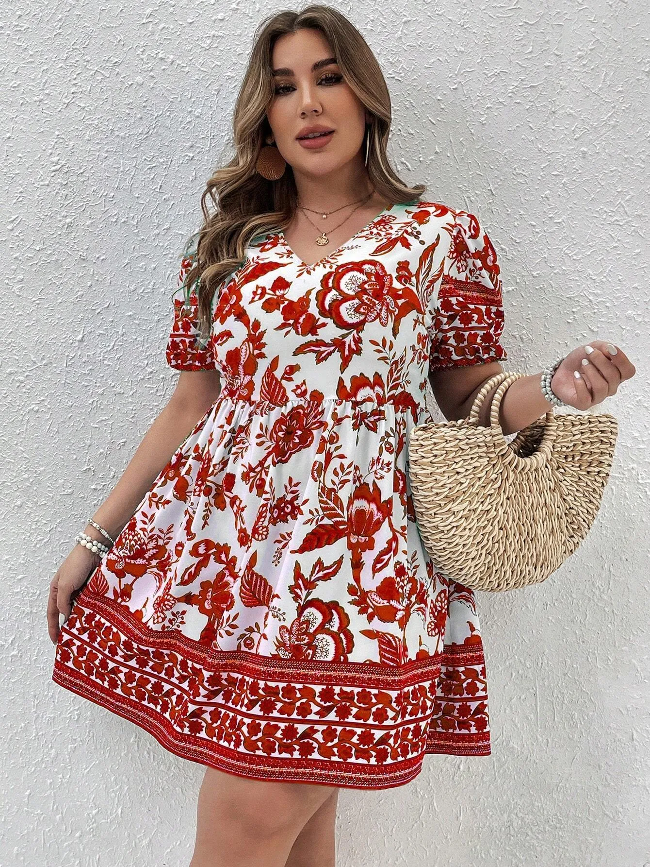 Vestido Estampado Com Decote Em V Plus Size - Paola